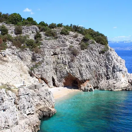 Lejlighed With Parking Space Brsec, Opatija - 7755 *