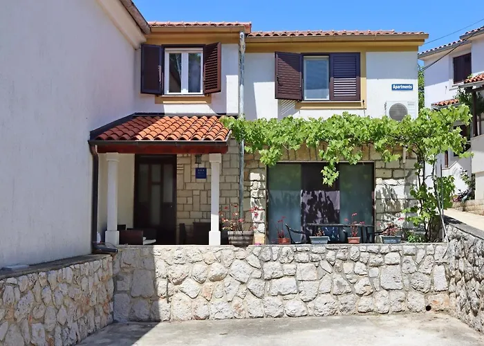 With Parking Space Brsec, Opatija - 7755 דירה Brseč