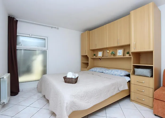 דירה With Parking Space Brsec, Opatija - 7755 *