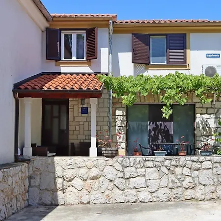 With Parking Space Brsec, Opatija - 7755 Apartman Brsec