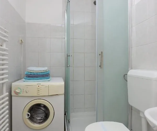 With Parking Space Brsec, Opatija - 7755 Apartament Brseč
